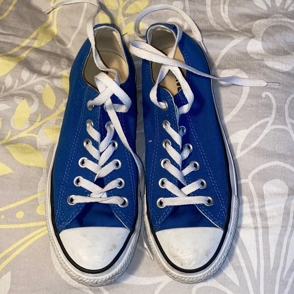 Blue converse
